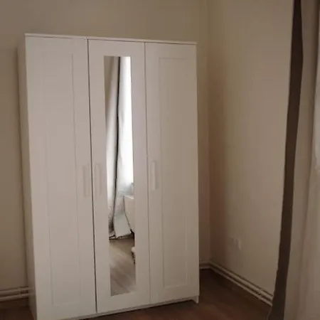 Rosa In Apartment Cesis